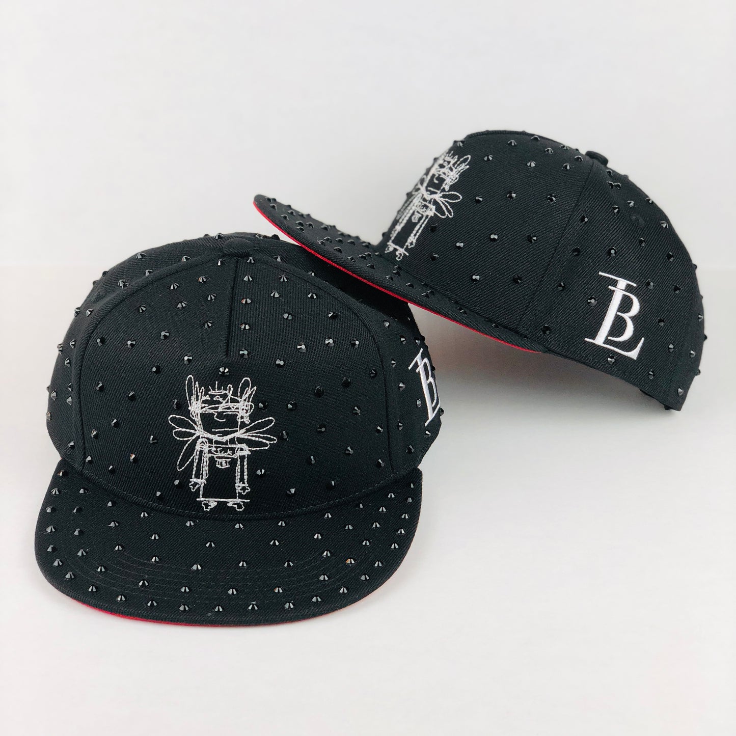 ANGEL THIRTEEN BLACK CAP - RED BOTTOM BRIM BLACK STONES